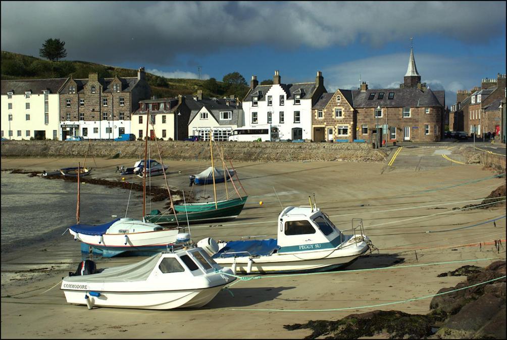 Stonehaven Ground Floor Home With A Spectacular Harbour View. Kültér fotó